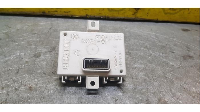 Usagé Module navigation (divers) Renault Master II (JD) Prix € 70,00 Règlement à la marge proposé par autodemontage denollen