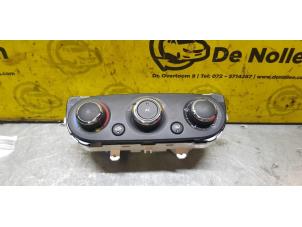 Used Heater control panel Renault Clio IV (5R) 0.9 Energy TCE 90 12V Price € 42,35 Inclusive VAT offered by de Nollen autorecycling