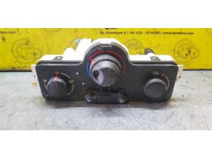 Used Heater control panel Renault Clio II (BB/CB) 1.2 16V Price € 48,40 Inclusive VAT offered by de Nollen autorecycling