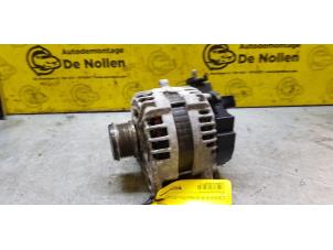 Dynamo van een Mercedes-Benz B (W246/W242) 1.5 B-180 CDI,d 16V 2015