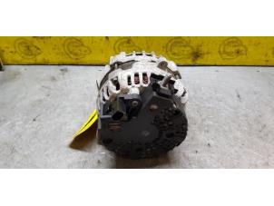 Dynamo van een Mercedes-Benz B (W246/W242) 1.5 B-180 CDI,d 16V 2015