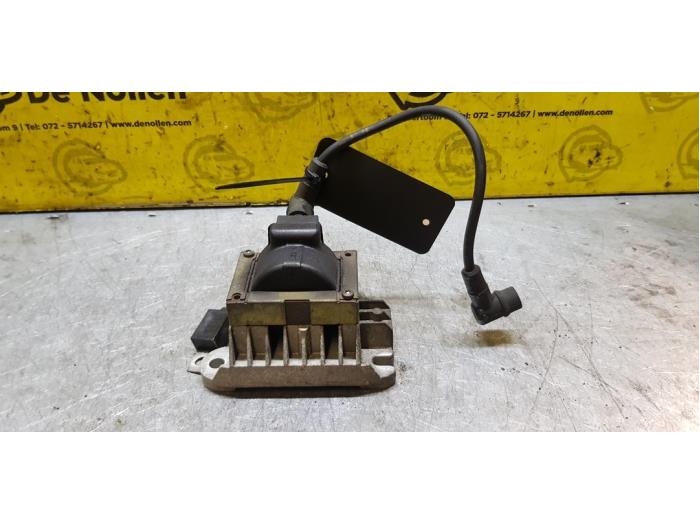 Ignition coil from a Volvo 440 1.8 i DL/GLE 1995