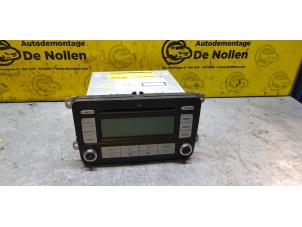 Gebrauchte Radio CD Spieler Volkswagen Passat (362) 1.4 TSI 16V EcoFuel Preis € 40,00 Margenregelung angeboten von de Nollen autorecycling