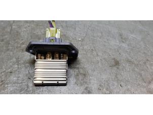 Used Heater resistor Chevrolet Matiz 0.8 S,SE Price € 18,15 Inclusive VAT offered by de Nollen autorecycling