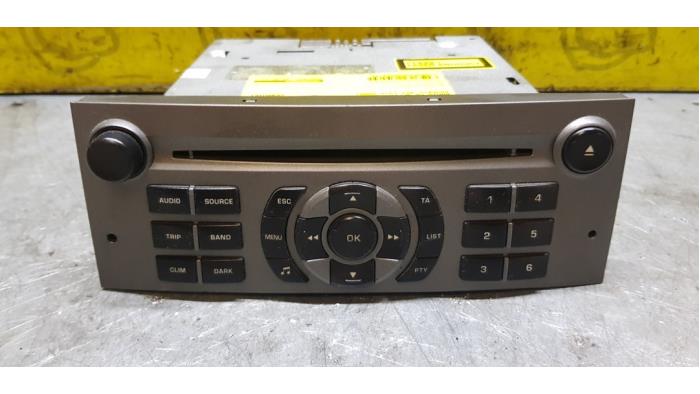 Radioodtwarzacz CD z Peugeot 407 SW (6E) 2.0 16V 2005
