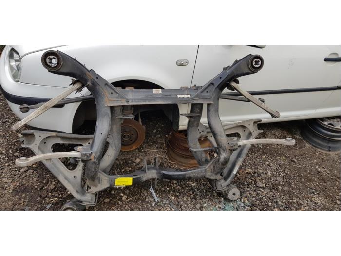 Usados Subchasis Porsche Cayenne II (92A) 3.0 D V6 24V Precio € 250,00 Norma de margen ofrecido por autodemontage denollen