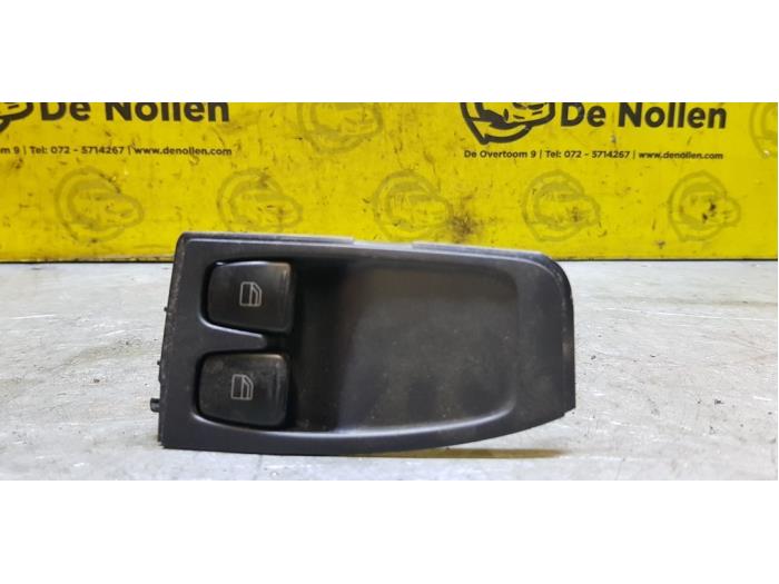 Usados Interruptor de ventanilla eléctrica Smart Fortwo Coupé (451.3) 1.0 Micro Hybrid Drive Precio de solicitud ofrecido por autodemontage denollen