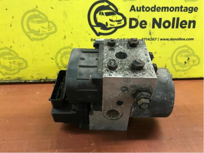 Używane Pompa ABS Rover 45 1.8 16V Cena € 71,00 Procedura marży oferowane przez autodemontage denollen