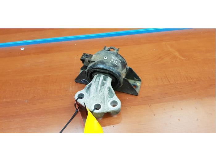 Used Engine mount Chevrolet Aveo 1.3 D 16V Price on request offered by autodemontage denollen