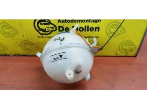 Used Expansion vessel Volkswagen Scirocco (137/13AD) 1.4 TSI 160 16V Price € 24,20 Inclusive VAT offered by de Nollen autorecycling