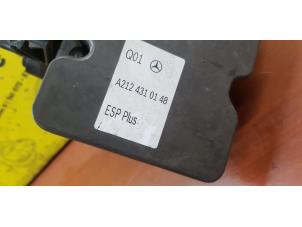 Usagé Pompe ABS Mercedes E (W212) E-220 CDI 16V BlueEfficiency Prix € 299,00 Règlement à la marge proposé par de Nollen autorecycling