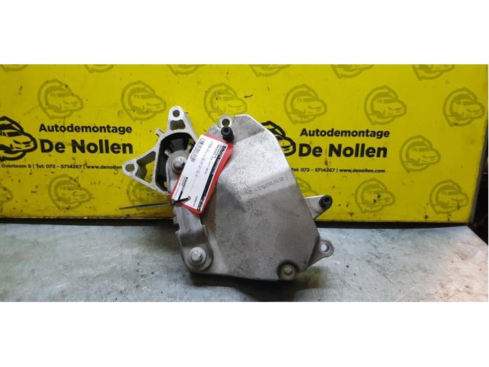 Used Engine mount Mercedes CLA (117.3) 2.0 CLA-45 AMG Turbo 16V Price € 60,50 Inclusive VAT offered by autodemontage denollen