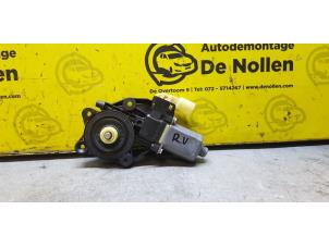 Used Door window motor Mini Mini (R56) 1.4 16V One Price € 54,45 Inclusive VAT offered by de Nollen autorecycling