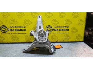 Used Gearbox mount Mini Mini (R56) 1.4 16V One Price € 30,25 Inclusive VAT offered by de Nollen autorecycling