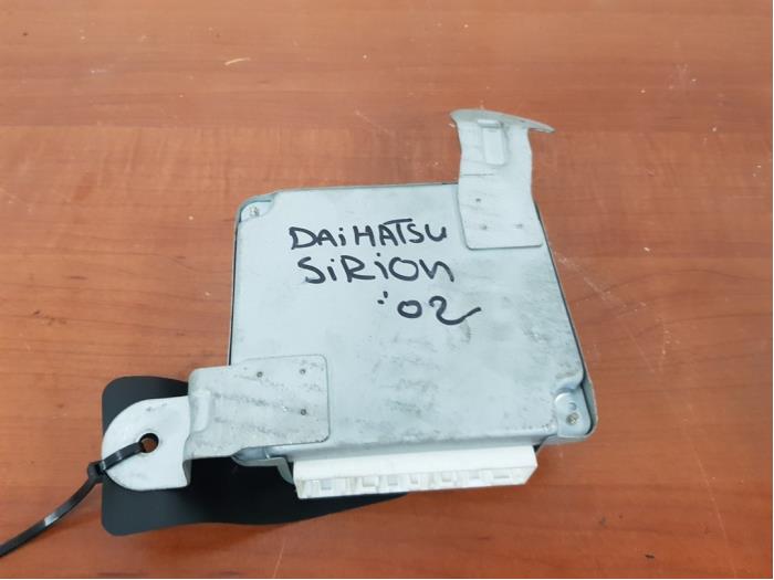 Sterownik wtrysku z Daihatsu Sirion/Storia (M1) 1.0 12V 1999