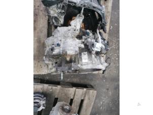 Used Gearbox Renault Espace (JK) 2.0 16V Price on request offered by de Nollen autorecycling
