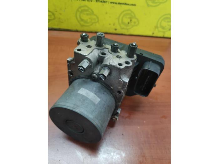 Used ABS pump Mazda 6 Sport (GH14/GHA4) 2.0i 16V S-VT Price € 85,91 Inclusive VAT offered by autodemontage denollen