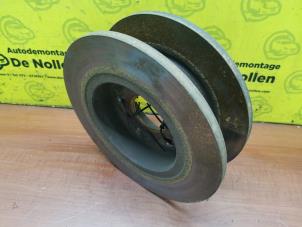 Used Rear brake disc Nissan Qashqai (J11) 1.6 DIG-T 163 16V Price € 90,75 Inclusive VAT offered by de Nollen autorecycling