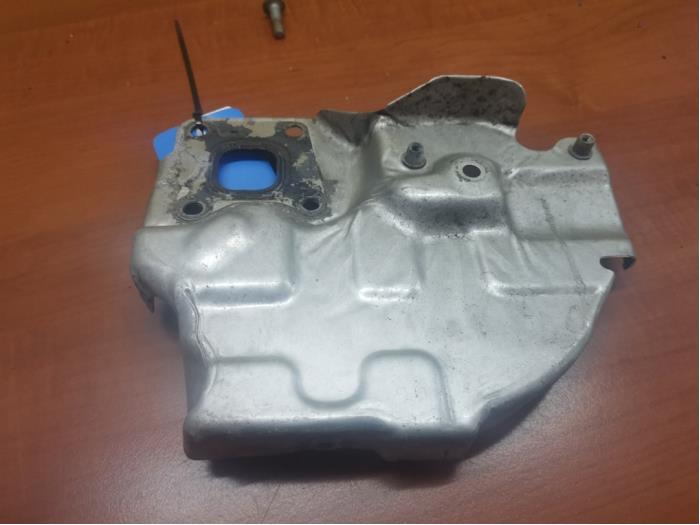 Gebrauchte Hitzeschild Auspuff Ford Fiesta 6 (JA8) 1.0 EcoBoost 12V 100 Preis € 24,20 Mit Mehrwertsteuer angeboten von autodemontage denollen