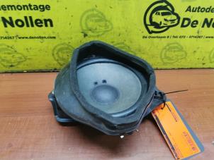 Used Speaker Mercedes SLK (R170) 2.0 200 16V Price on request offered by de Nollen autorecycling