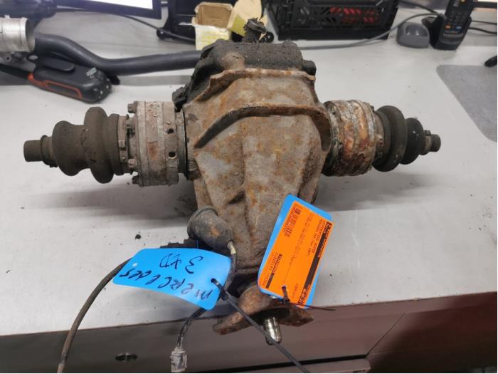 Gebrauchte Differential hinten Mercedes SLK (R170) 2.0 200 16V Preis € 650,00 Margenregelung angeboten von autodemontage denollen