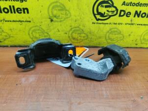 Used Engine mount Smart Fortwo Coupé (451.3) 1.0 Micro Hybrid Drive Price on request offered by de Nollen autorecycling