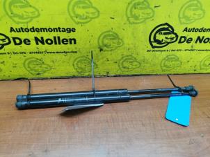 Used Set of tailgate gas struts Alfa Romeo MiTo (955) 0.9 TwinAir Price € 32,61 Inclusive VAT offered by de Nollen autorecycling