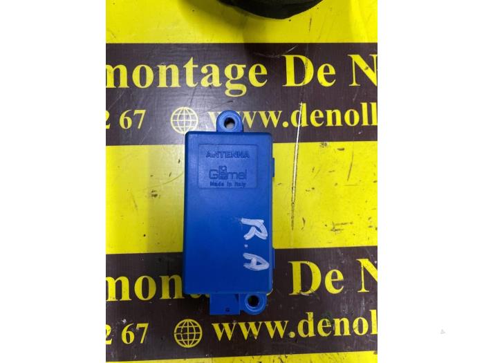 Używane Modul (rózne) Austin Mini Open (R52) 1.6 16V Cooper Cena € 25,00 Procedura marży oferowane przez autodemontage denollen