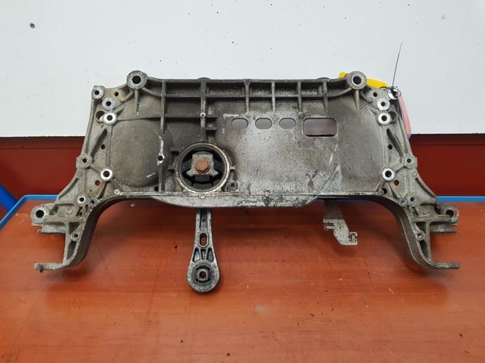 Used Subframe Volkswagen Passat (3C2) 2.0 TDI 16V 140 Price on request offered by autodemontage denollen