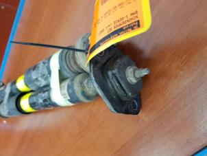 Used Shock absorber kit BMW 1 serie (E81) 116i 1.6 16V Price € 50,00 Margin scheme offered by de Nollen autorecycling