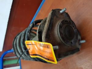 Used Fronts shock absorber, left Toyota Corolla (E12) 1.4 D-4D 16V Price € 40,00 Margin scheme offered by de Nollen autorecycling