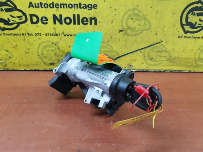 Używane Stacyjka + Kluczyk Seat Mii 1.0 12V EcoFuel Cena € 35,00 Procedura marży oferowane przez autodemontage denollen