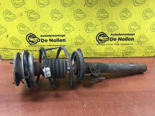 Used Front shock absorber, right BMW 3 serie (E46/4) 320d 16V Price € 40,00 Margin scheme offered by de Nollen autorecycling