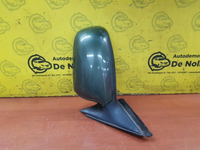Wing mirror, left from a Audi A4 Avant (B5) 1.6 1999