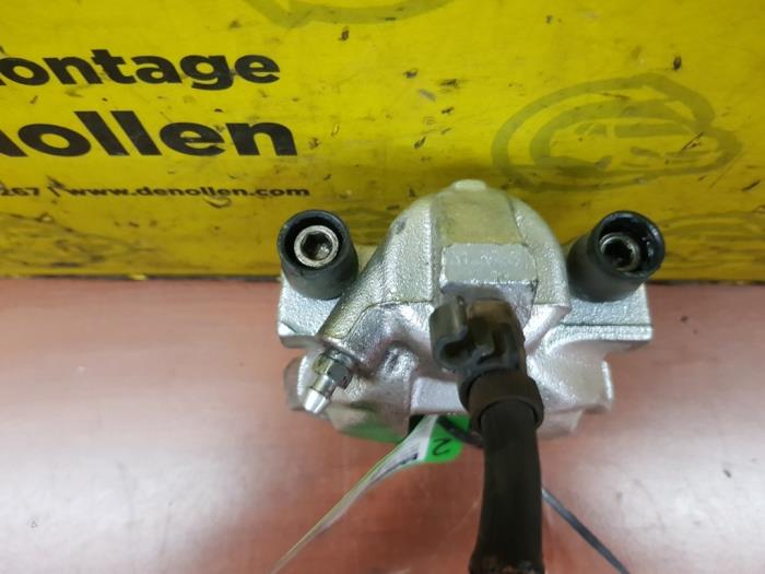 Rear brake calliper, right from a Volvo S80 (TR/TS) 2.8 T6 24V 1999