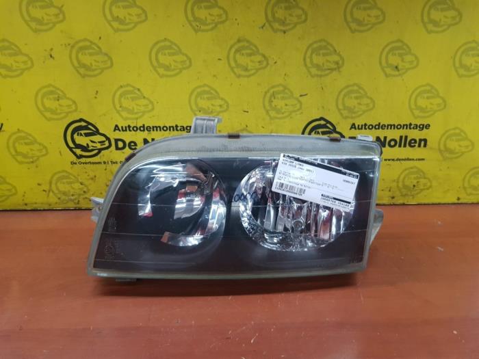 Używane Reflektor lewy Kia Joice Cena € 40,00 Procedura marży oferowane przez autodemontage denollen