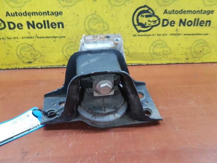 Used Engine mount Nissan Micra (K12) 1.2 16V Price on request offered by autodemontage denollen