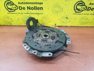 Used Clutch kit (complete) Toyota Yaris (P1) 1.0 16V VVT-i Price on request offered by de Nollen autorecycling