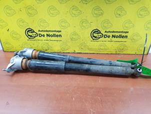 Used Shock absorber kit Mercedes A (W176) 2.2 A-200 CDI, A-200d 16V Price € 60,00 Margin scheme offered by de Nollen autorecycling