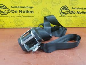 Used Rear seatbelt, left Peugeot 207 CC (WB) 1.6 16V Price € 50,00 Margin scheme offered by de Nollen autorecycling