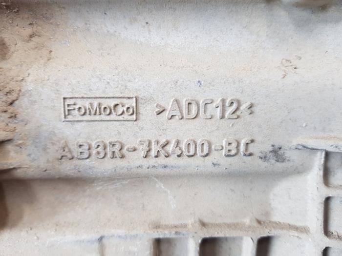 Getriebe van een Ford Ranger 2.2 TDCi 16V 150 4x4 2014