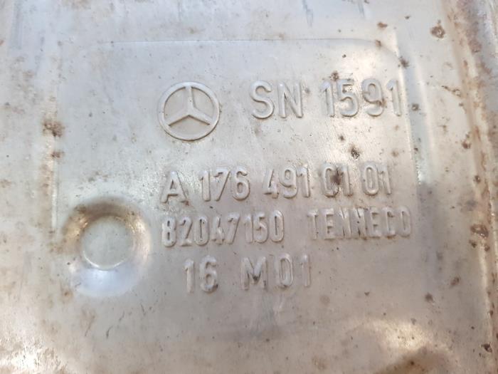Exhaust central + rear silencer from a Mercedes-Benz A (W176) 2.2 A-200 CDI, A-200d 16V 2016