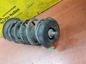 Used Front shock absorber rod, right Peugeot 207 CC (WB) 1.6 16V Price on request offered by de Nollen autorecycling