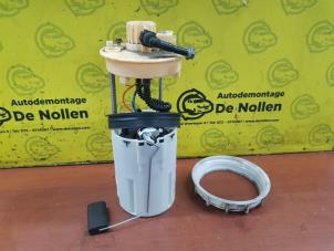 Used Electric fuel pump Fiat Bravo (182A) 1.2 16V Price € 50,00 Margin scheme offered by de Nollen autorecycling