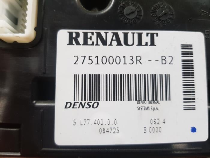 Panneau de commandes chauffage d'un Renault Master IV (FV) 2.3 dCi 100 16V FWD 2013