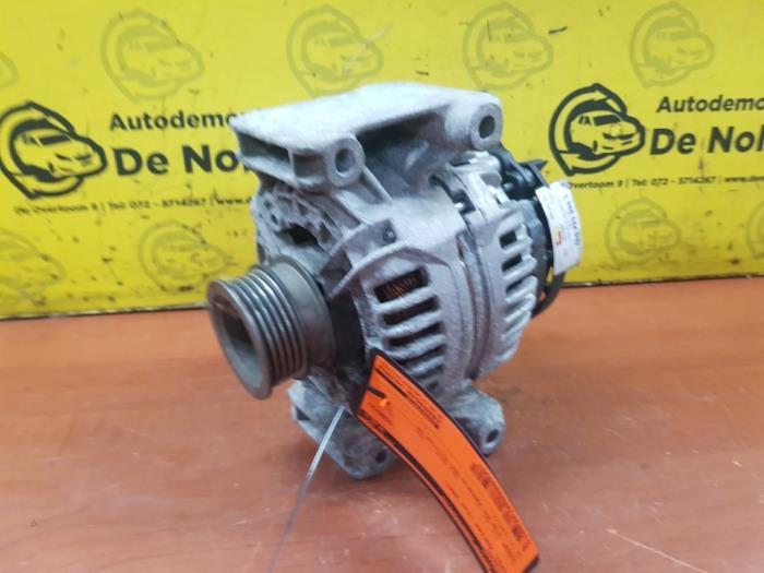 Begagnade Dynamo Opel Zafira (F75) 2.2 16V Pris € 40,00 Marginaltabell erbjuds av autodemontage denollen