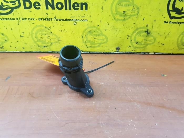 Begagnade Vattenrör Mini Mini (F55) 2.0 16V Cooper S Pris € 24,20 Inklusive moms erbjuds av autodemontage denollen