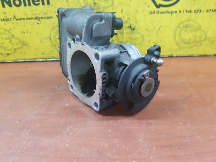 Usagé Boitier papillon Volkswagen Passat Variant (3B5) 1.8 T 20V Prix € 50,00 Règlement à la marge proposé par autodemontage denollen