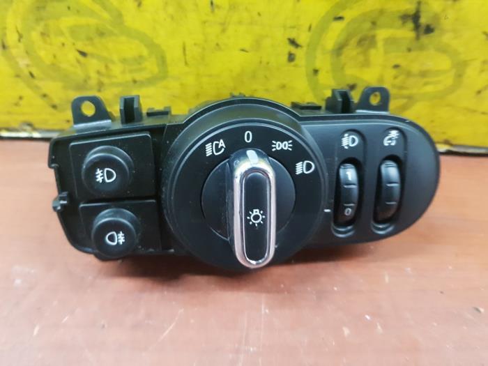 Usados Interruptor de luz Mini Mini (F55) 1.5 12V Cooper D Precio € 40,00 Norma de margen ofrecido por autodemontage denollen