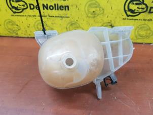Used Expansion vessel Renault Twingo III (AH) 1.0 SCe 70 12V Price € 25,00 Margin scheme offered by de Nollen autorecycling